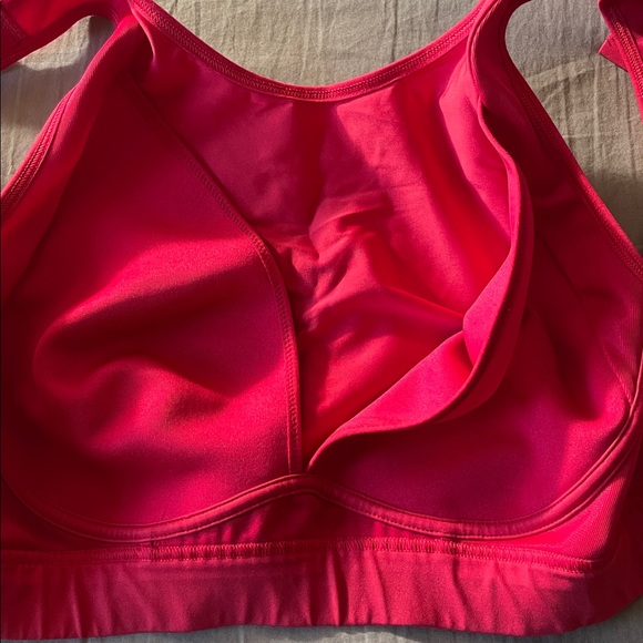 FABLETICS red sports bra - Picture 9 of 11